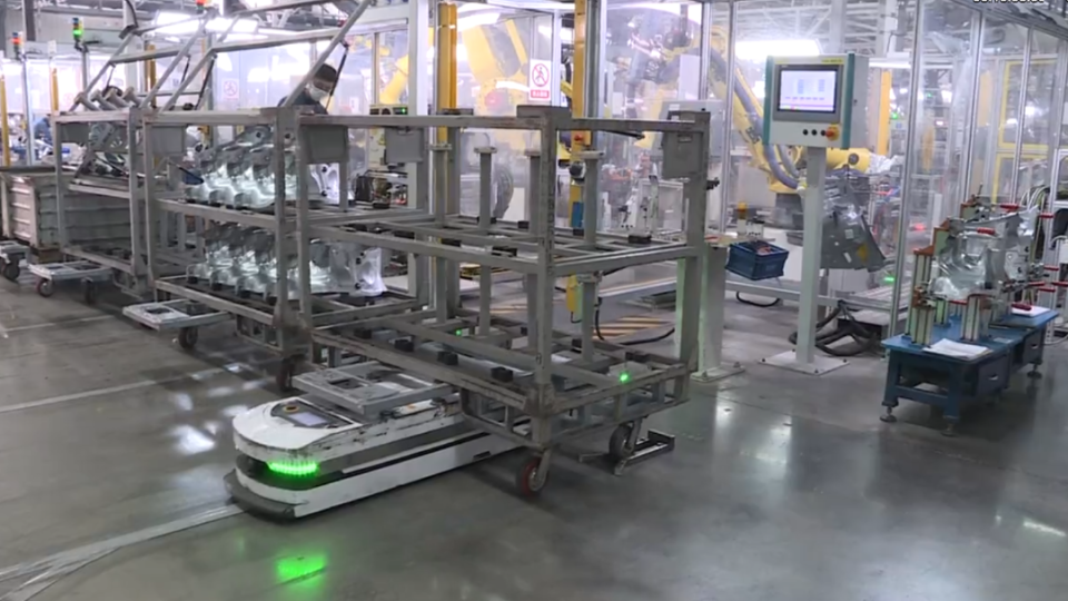 系列报道《奋楫扬帆抢占数字经济新赛道》｜“数”智赋能，数字工厂风生水起——网络技术开发篇